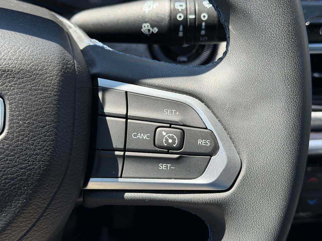 Thumbnail: 2022 Jeep Compass - 25