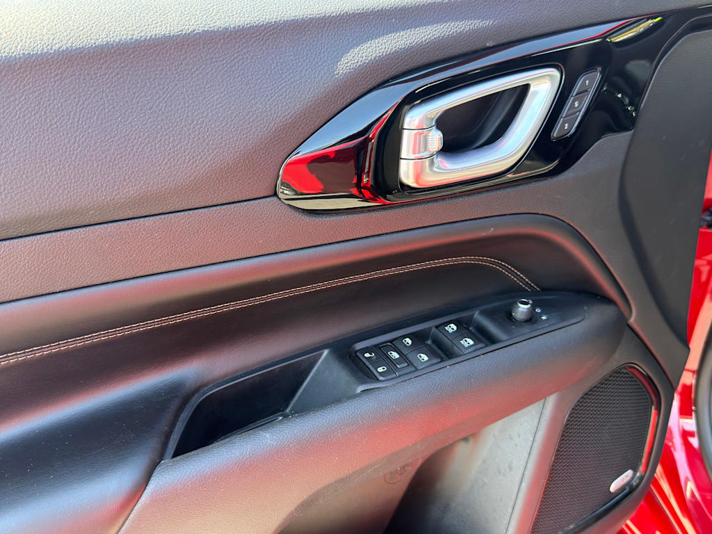 Thumbnail: 2022 Jeep Compass - 22