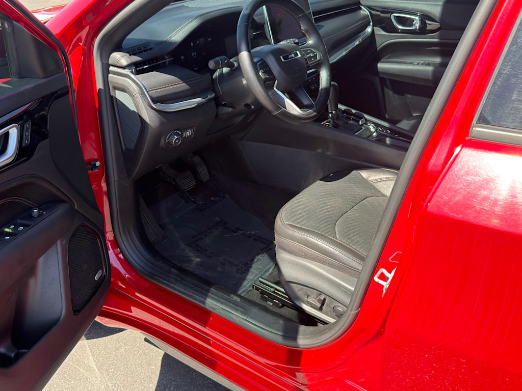 Thumbnail: 2022 Jeep Compass - 12
