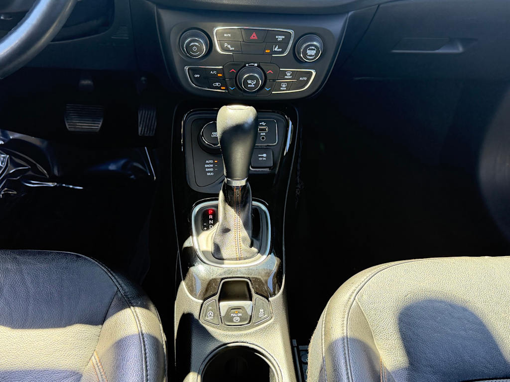Thumbnail: 2018 Jeep Compass - 15