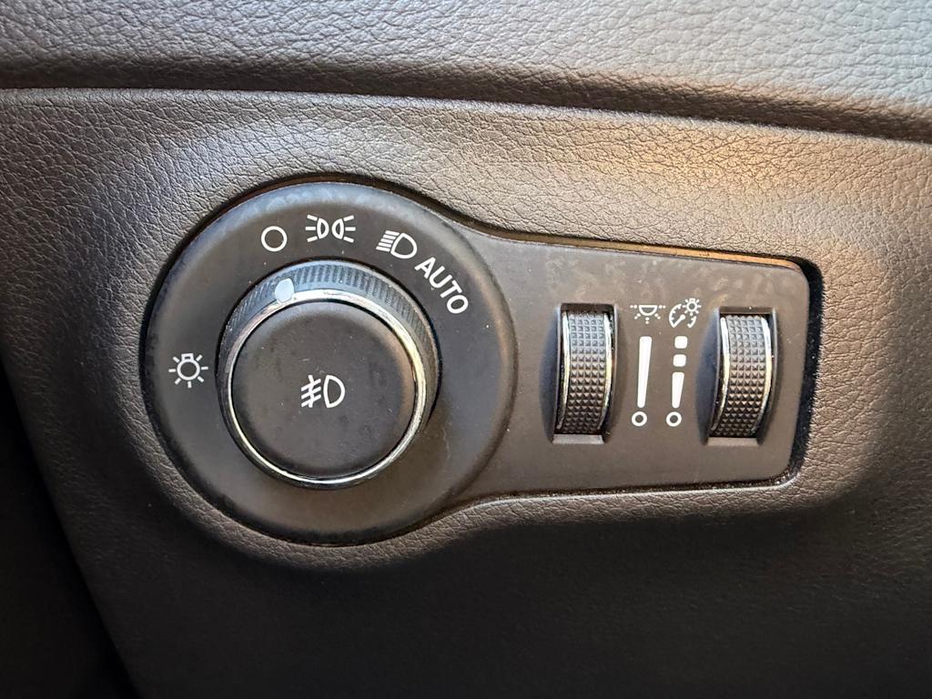 Thumbnail: 2018 Jeep Compass - 24