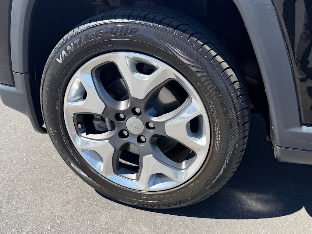 Thumbnail: 2018 Jeep Compass - 8
