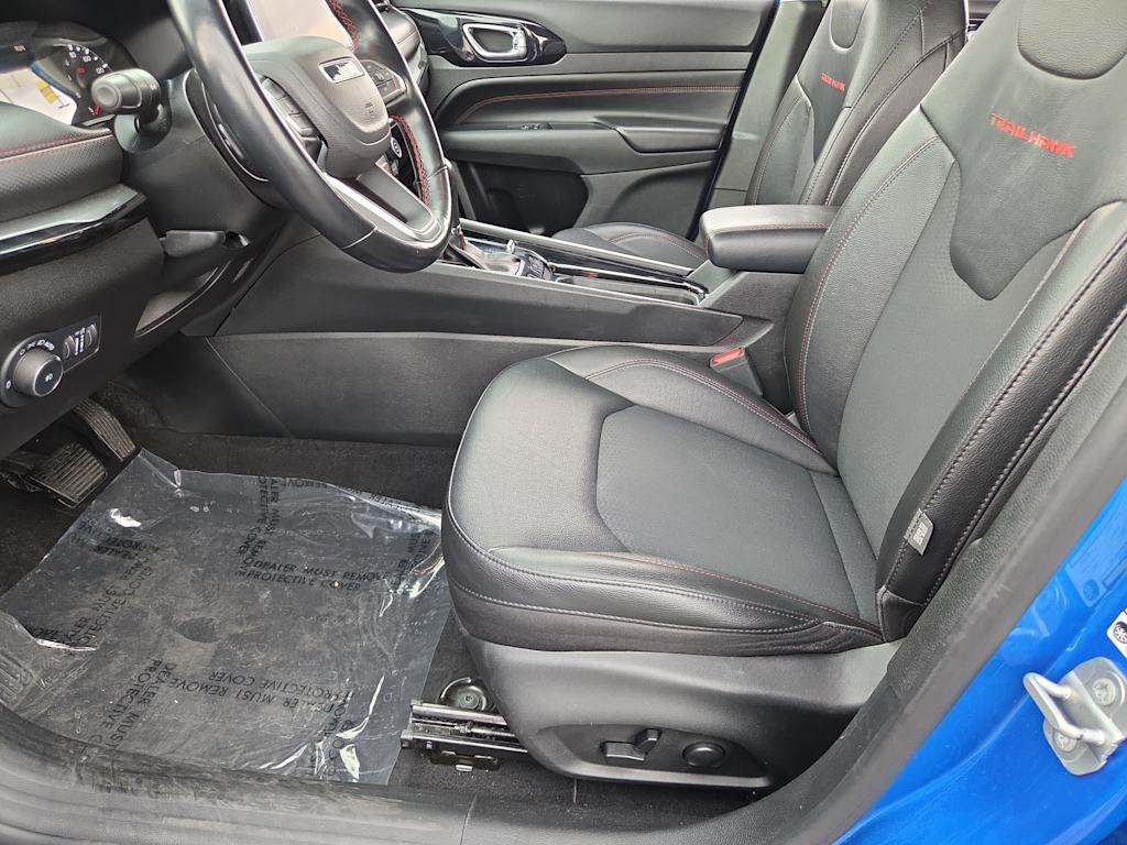 Thumbnail: 2022 Jeep Compass - 11