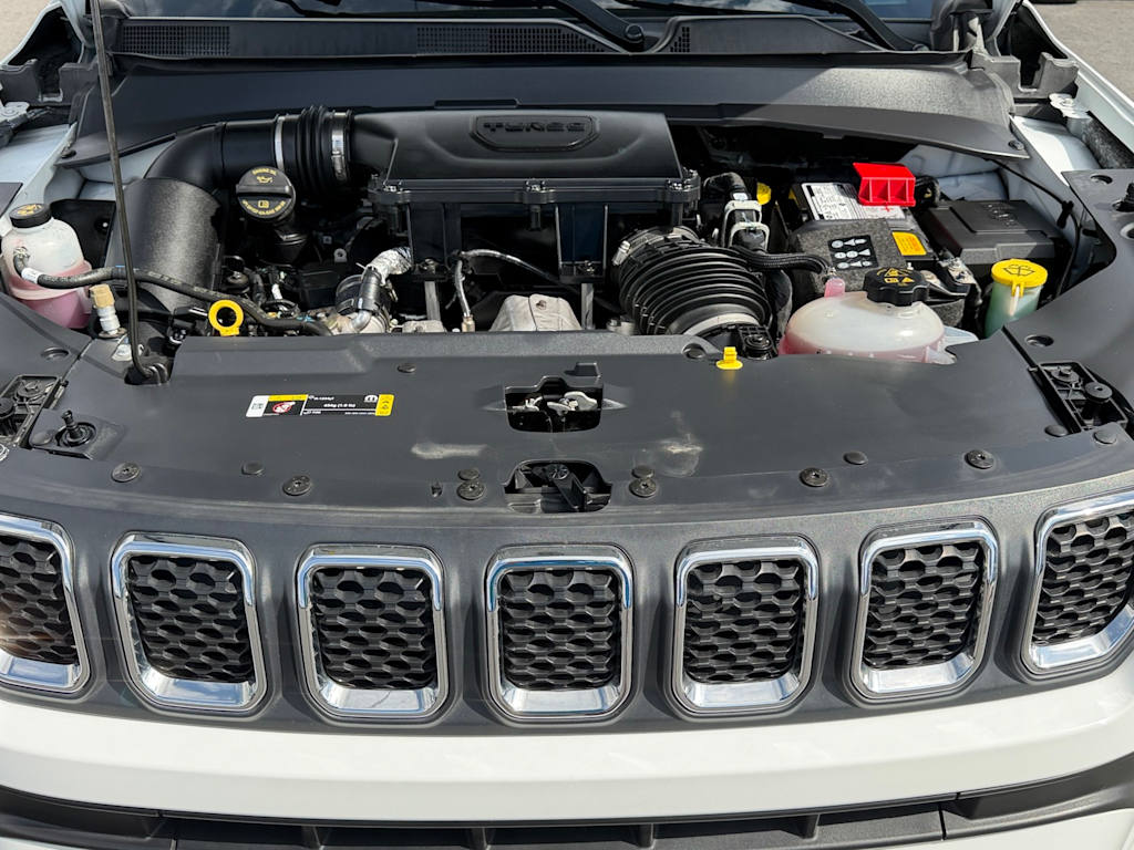 Thumbnail: 2023 Jeep Compass - 9