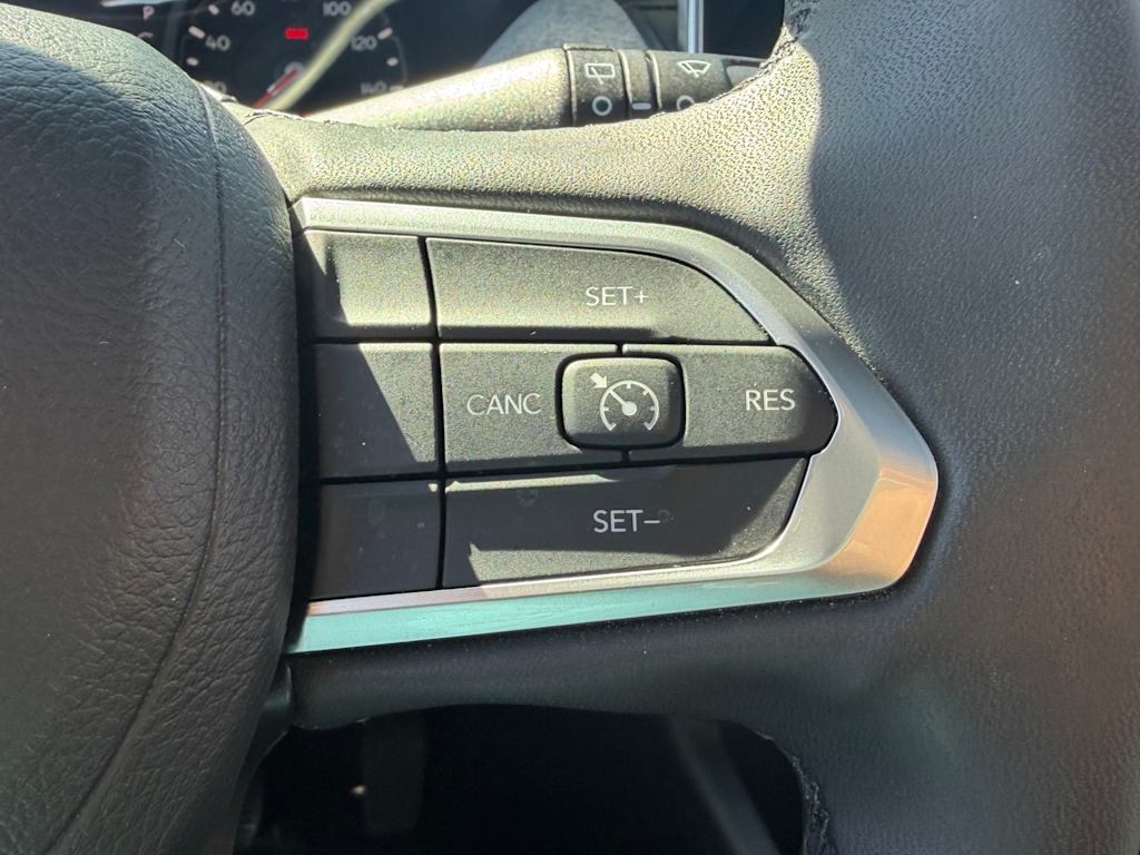 Thumbnail: 2023 Jeep Compass - 25