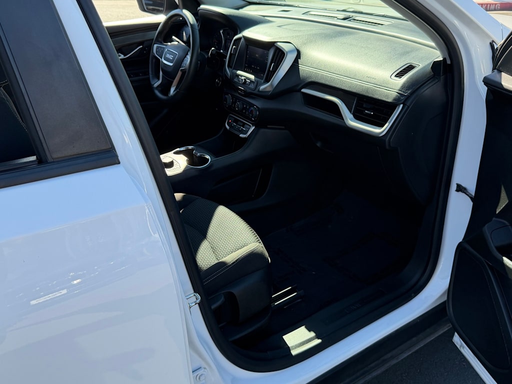 Thumbnail: 2022 GMC Terrain - 27