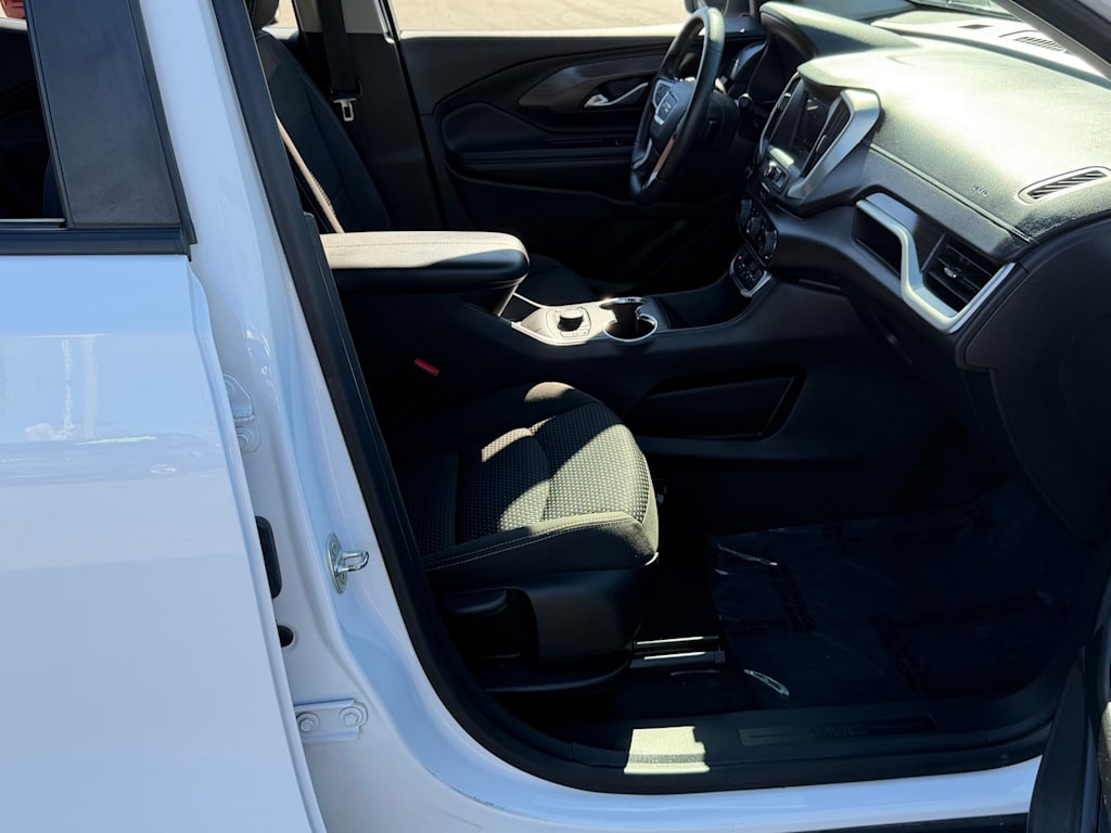 Thumbnail: 2022 GMC Terrain - 10