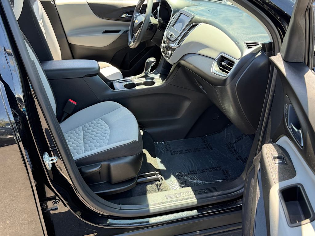 Thumbnail: 2021 Chevrolet Equinox - 28