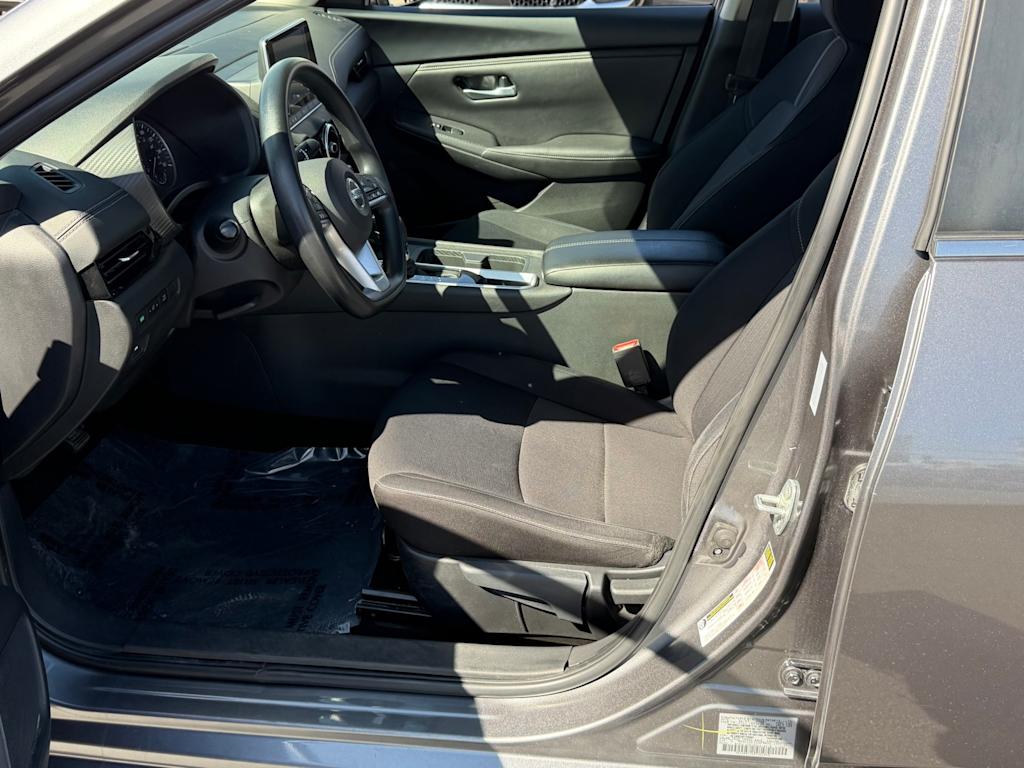 Thumbnail: 2023 Nissan Sentra - 11