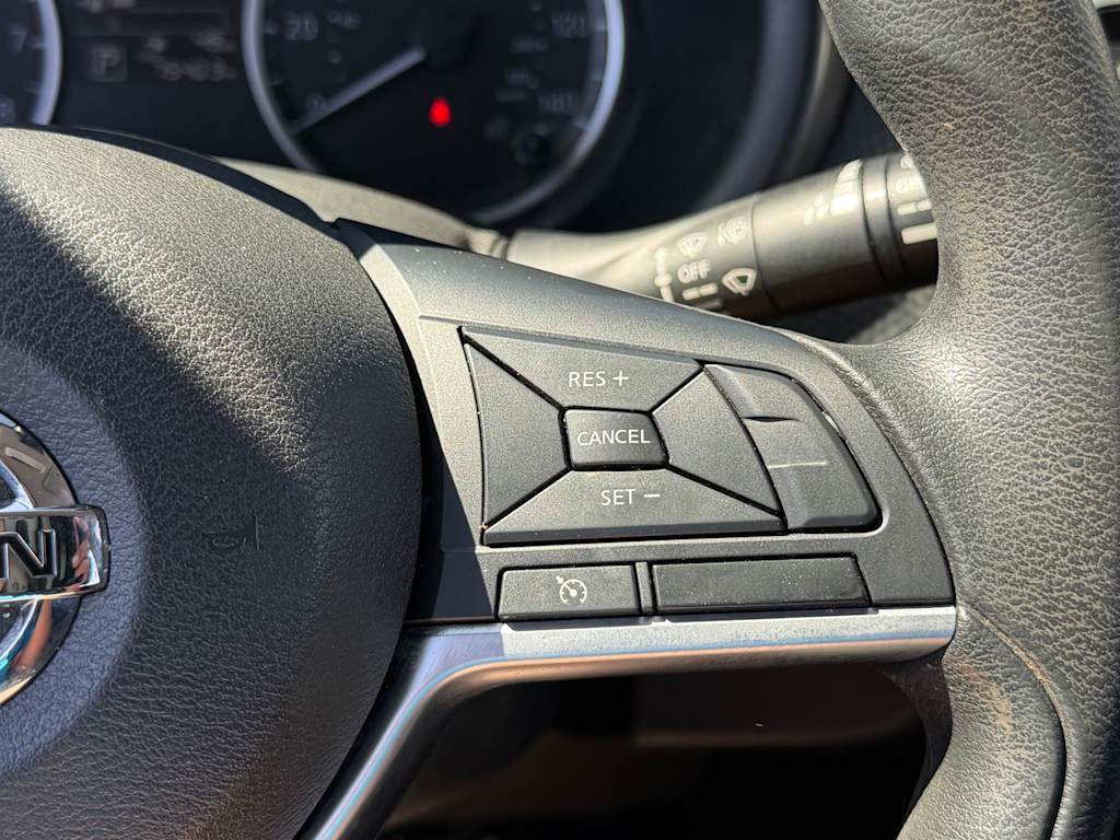 Thumbnail: 2021 Nissan Kicks - 25