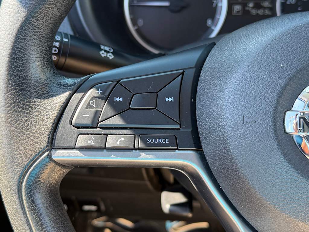 Thumbnail: 2021 Nissan Kicks - 24
