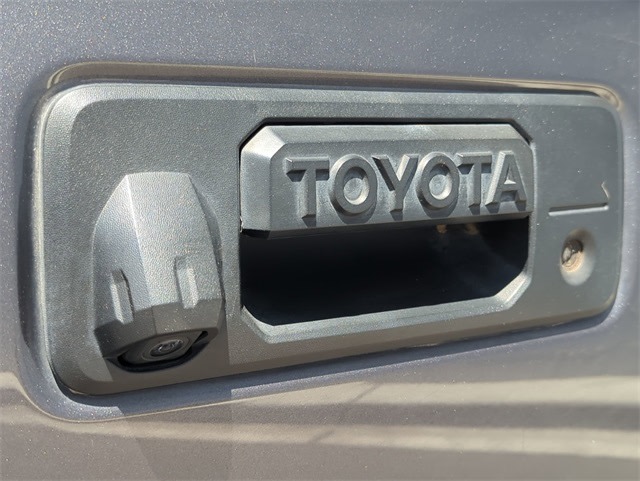 2021 Toyota Tacoma SR5 17