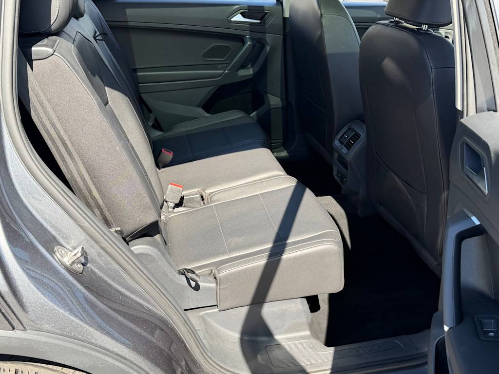 Thumbnail: 2020 Volkswagen Tiguan - 30
