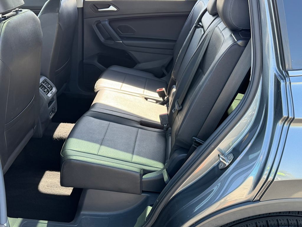 Thumbnail: 2020 Volkswagen Tiguan - 12