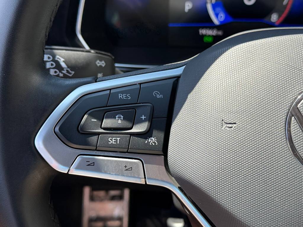 Thumbnail: 2024 Volkswagen Jetta - 25