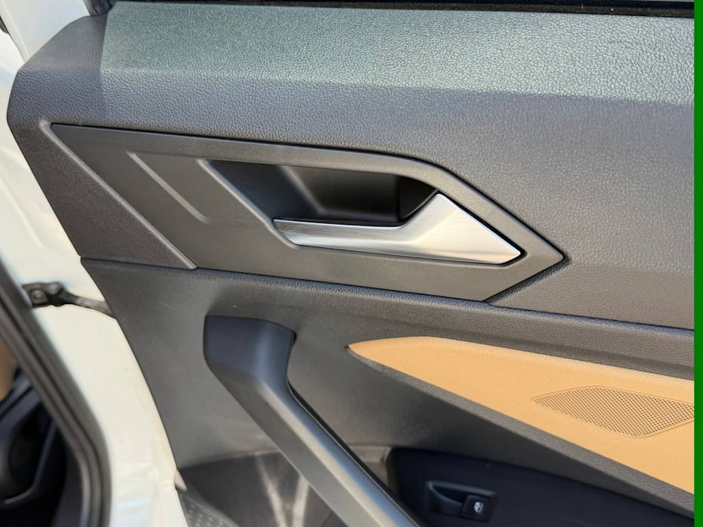 Thumbnail: 2019 Volkswagen Jetta - 33