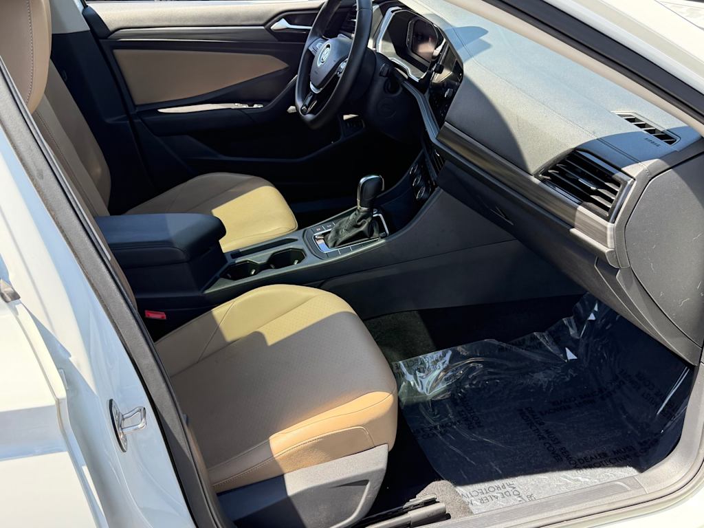 Thumbnail: 2019 Volkswagen Jetta - 31