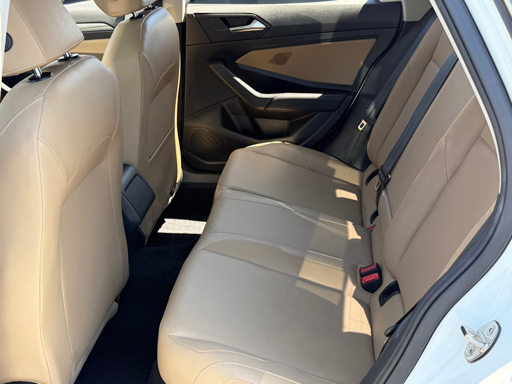 Thumbnail: 2019 Volkswagen Jetta - 11