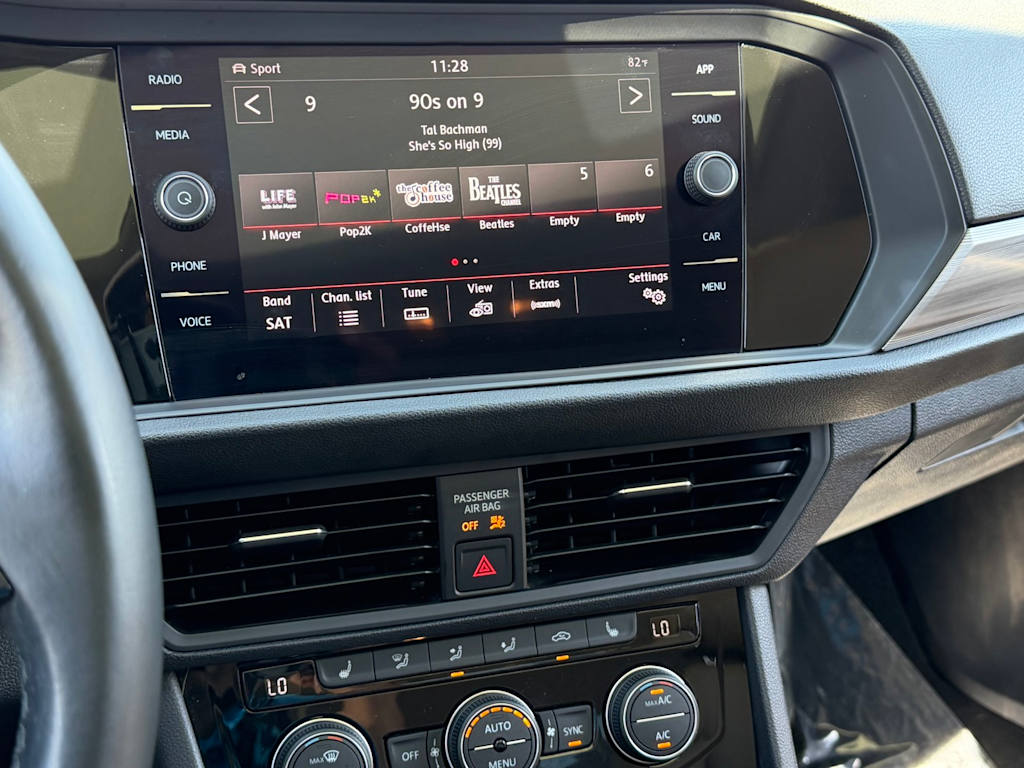Thumbnail: 2019 Volkswagen Jetta - 26