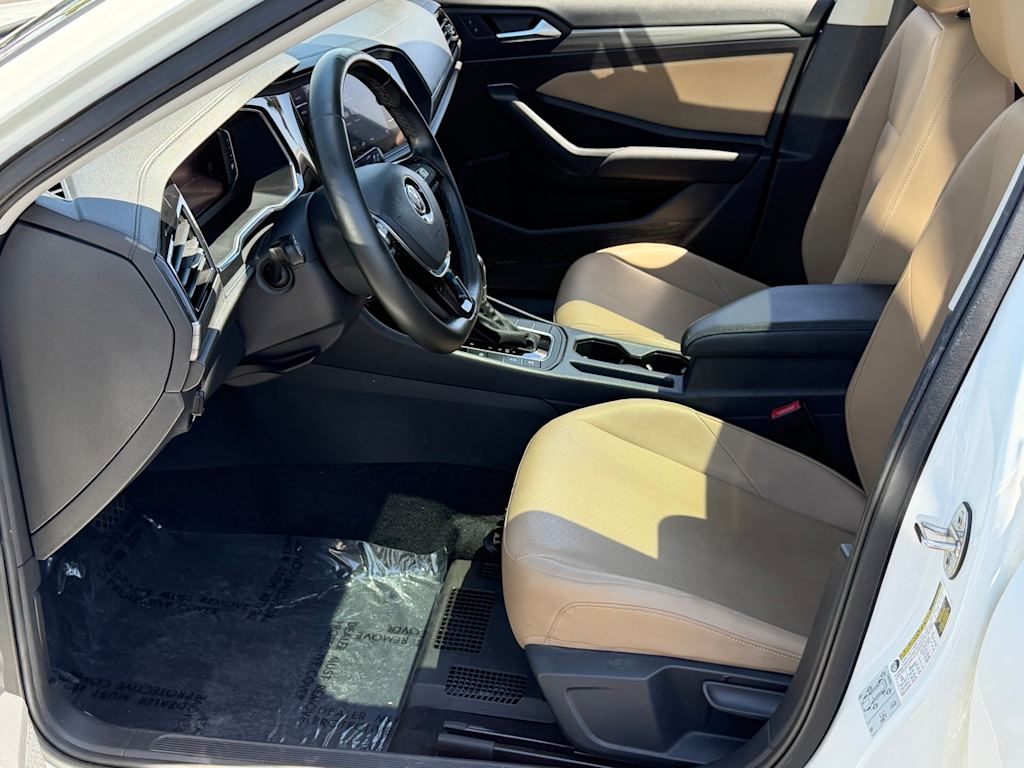 Thumbnail: 2019 Volkswagen Jetta - 10