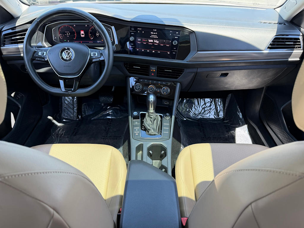 Thumbnail: 2019 Volkswagen Jetta - 2