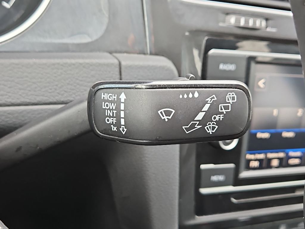 Thumbnail: 2021 Volkswagen Golf - 15
