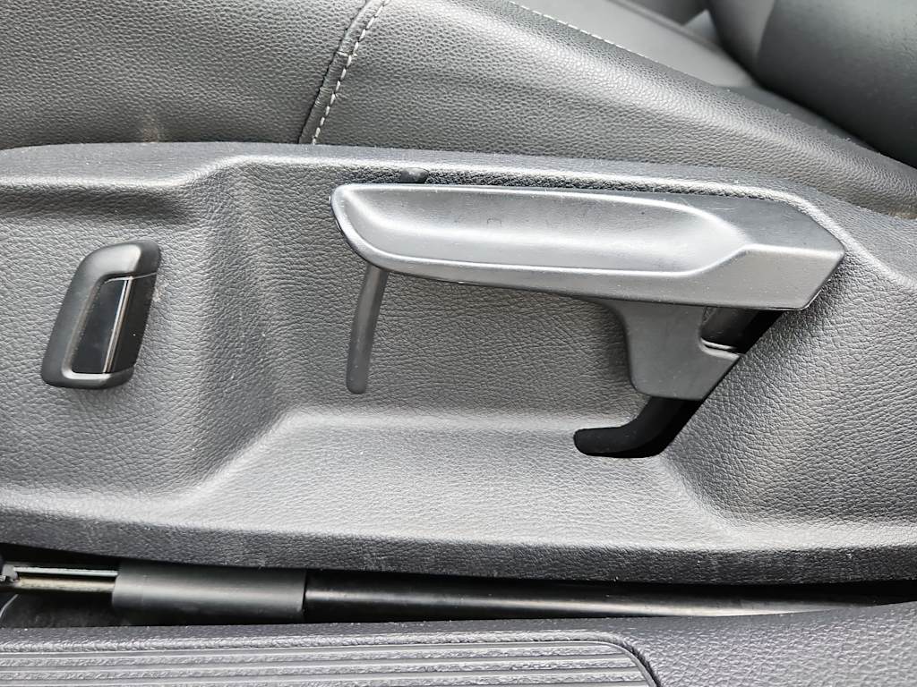 Thumbnail: 2021 Volkswagen Golf - 26