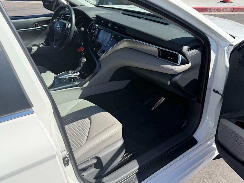 Thumbnail: 2018 Toyota Camry - 28