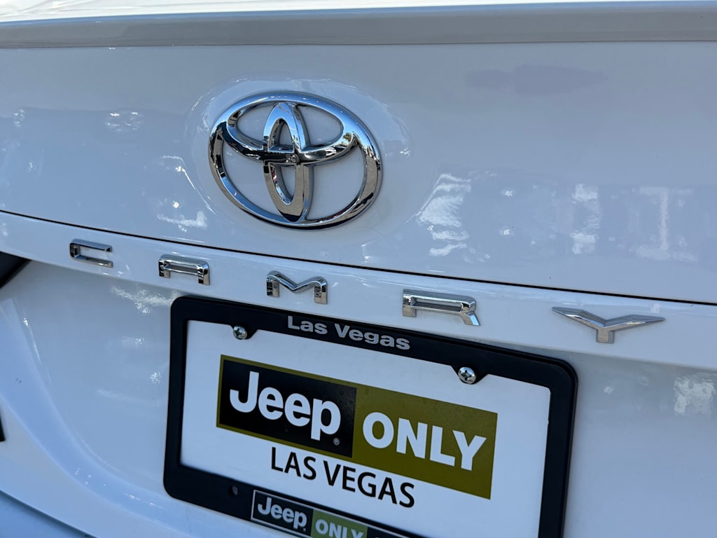 Thumbnail: 2018 Toyota Camry - 7