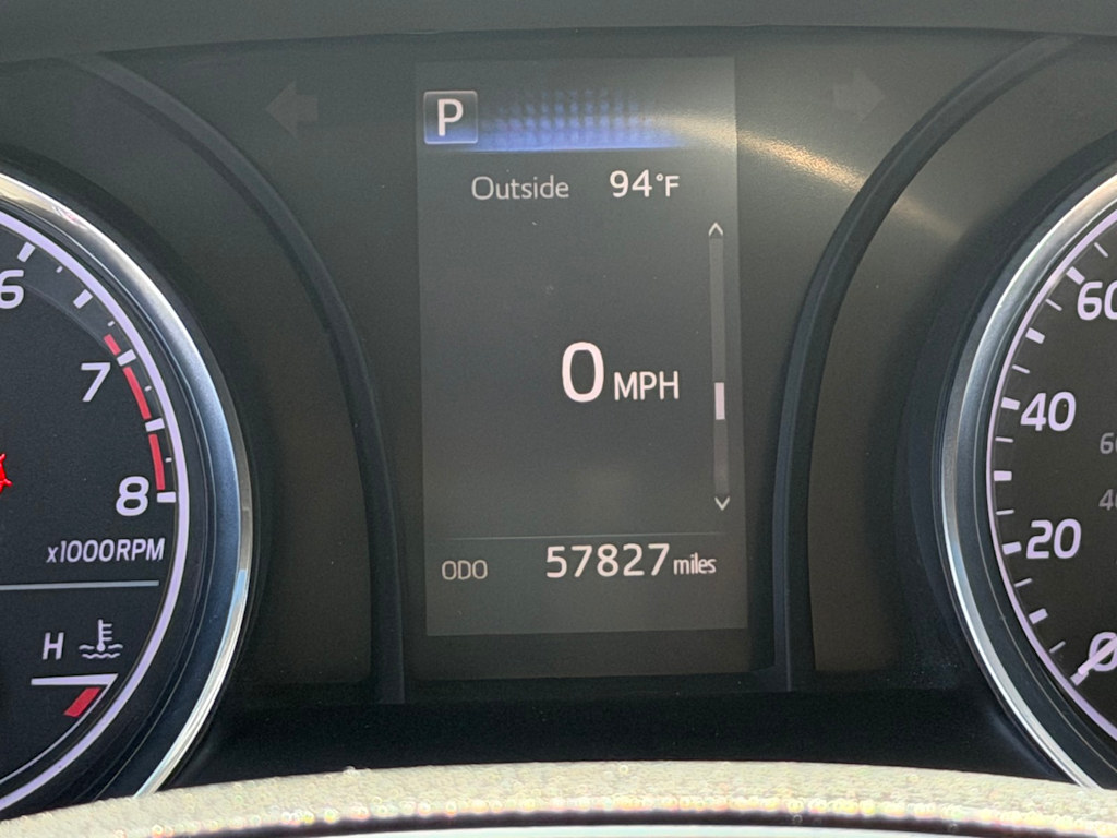 Thumbnail: 2018 Toyota Camry - 15