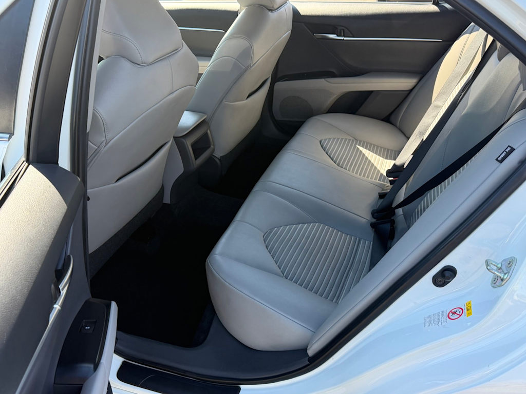 Thumbnail: 2018 Toyota Camry - 12