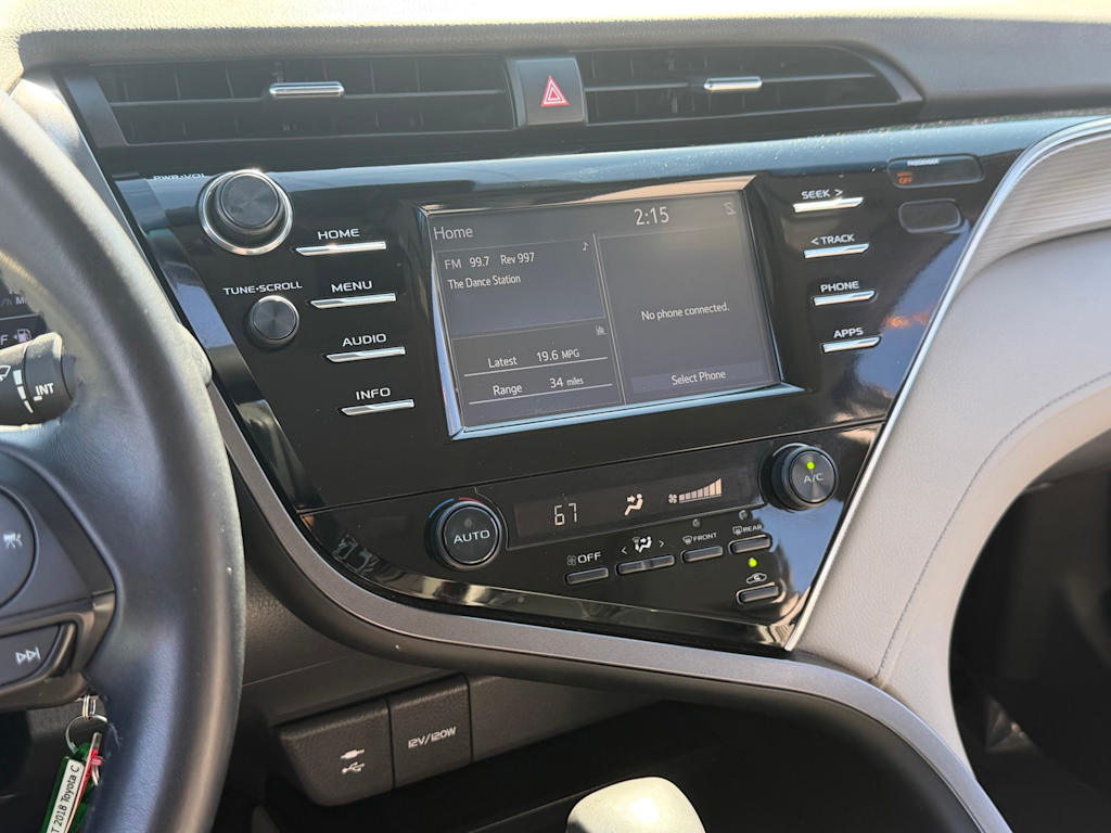 Thumbnail: 2018 Toyota Camry - 26