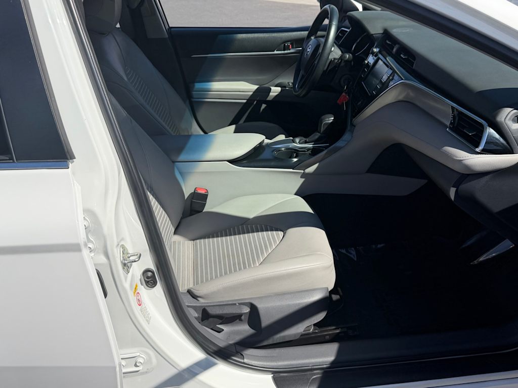 Thumbnail: 2018 Toyota Camry - 29