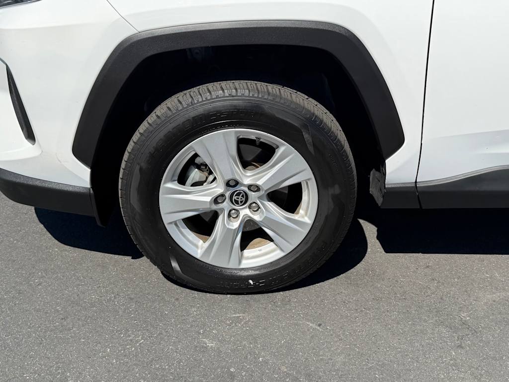 Thumbnail: 2021 Toyota RAV4 - 8