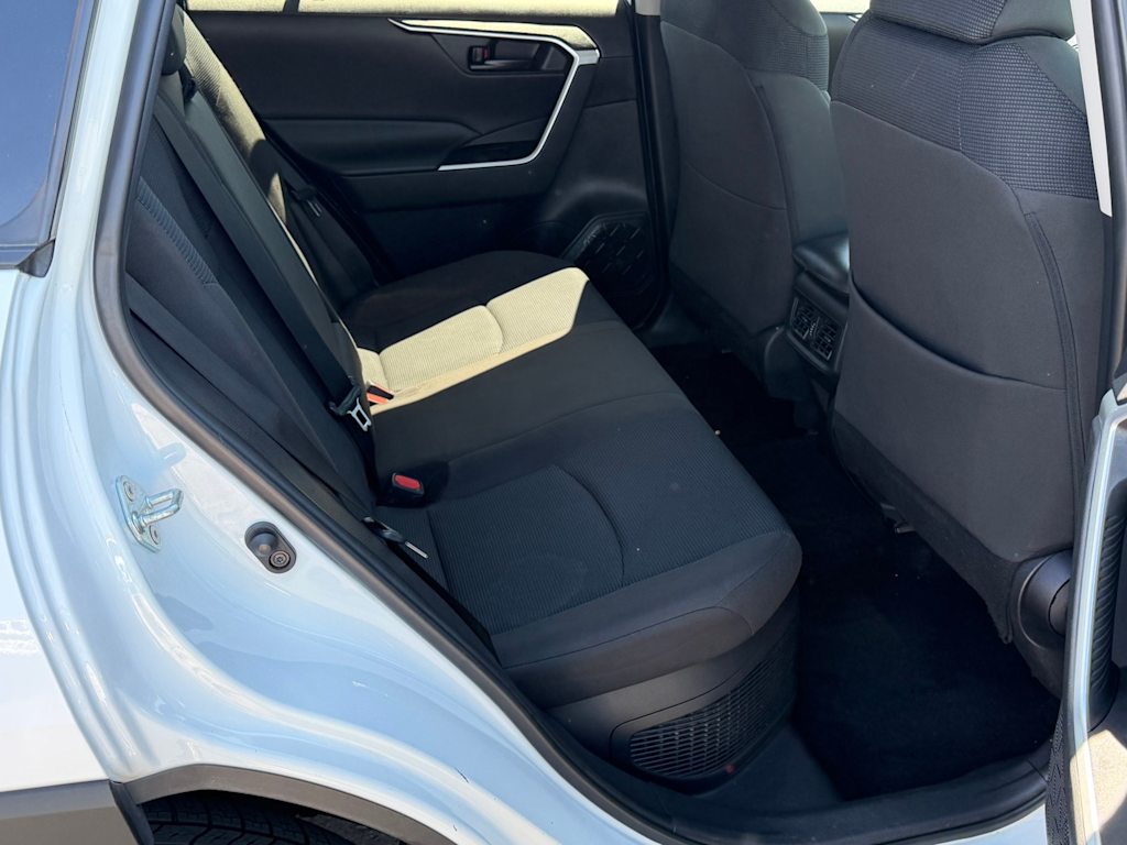 Thumbnail: 2021 Toyota RAV4 - 11