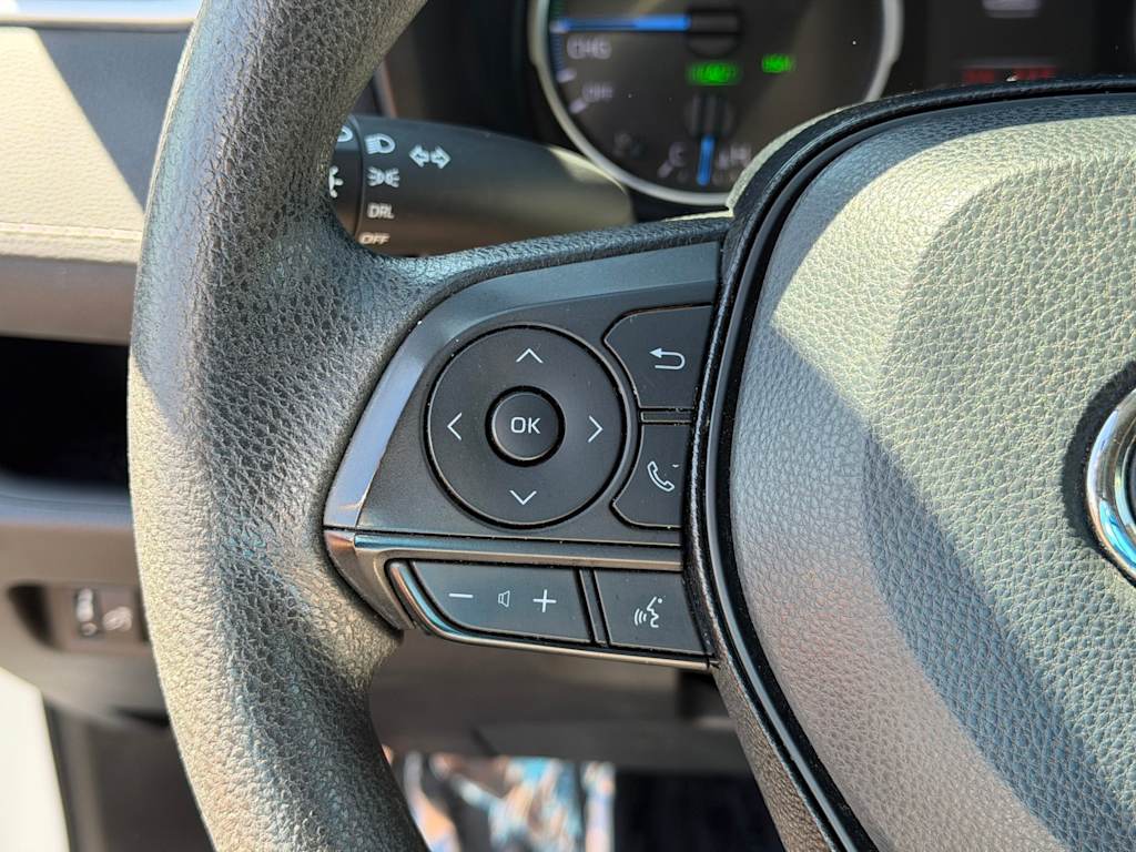 Thumbnail: 2021 Toyota RAV4 - 23