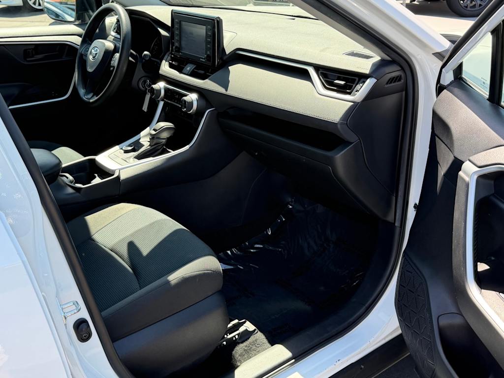 Thumbnail: 2021 Toyota RAV4 - 29