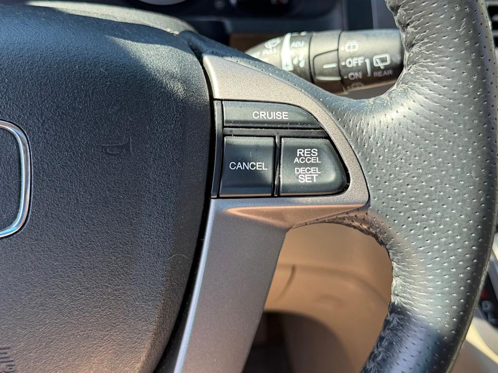 Thumbnail: 2016 Honda Odyssey - 23