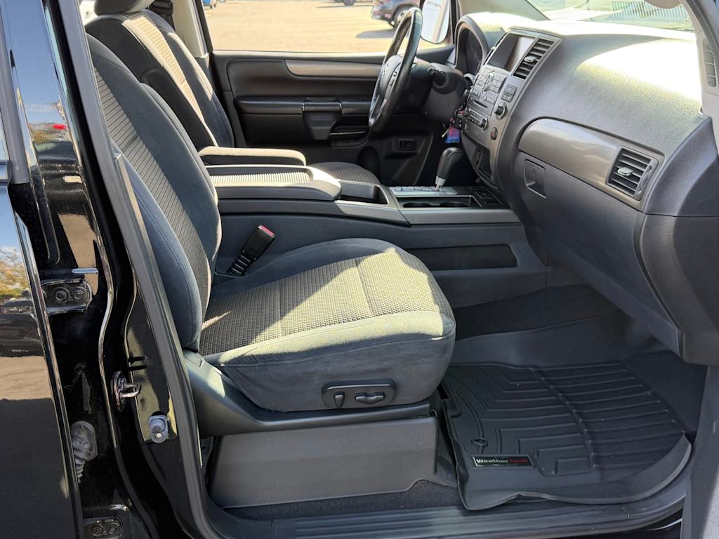 Thumbnail: 2014 Nissan Armada - 30
