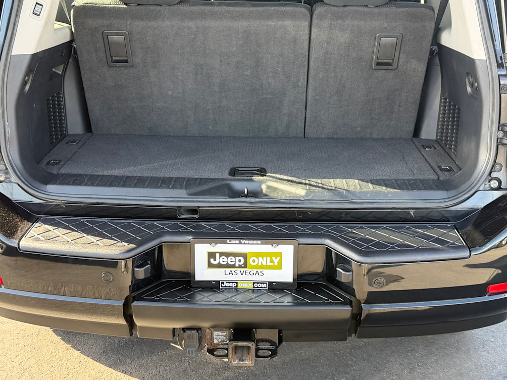 Thumbnail: 2014 Nissan Armada - 6