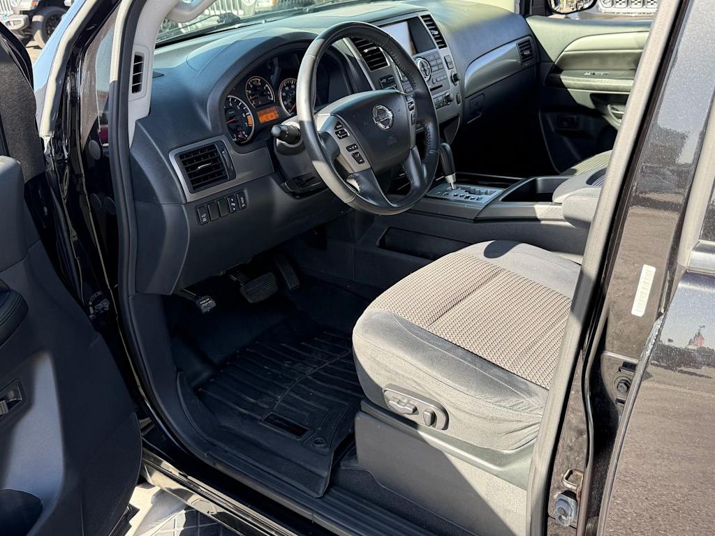 Thumbnail: 2014 Nissan Armada - 10