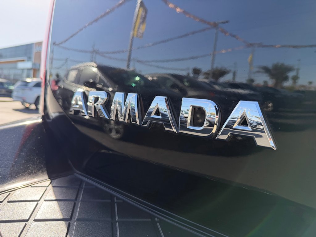 Thumbnail: 2014 Nissan Armada - 32