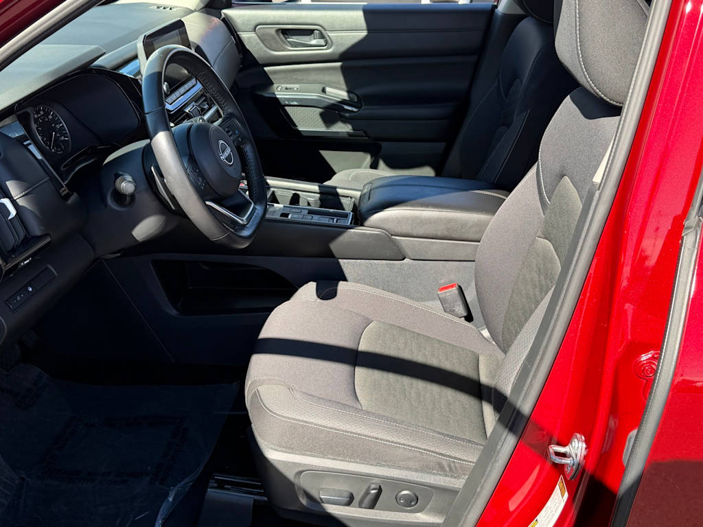 Thumbnail: 2024 Nissan Pathfinder - 11