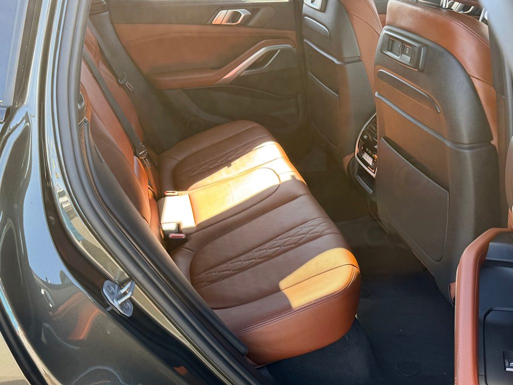 Thumbnail: 2022 BMW X6 - 31