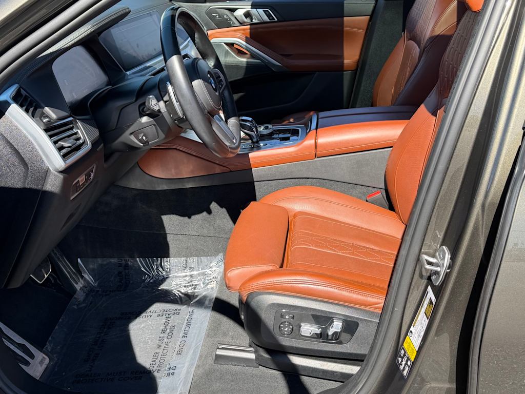 Thumbnail: 2022 BMW X6 - 9