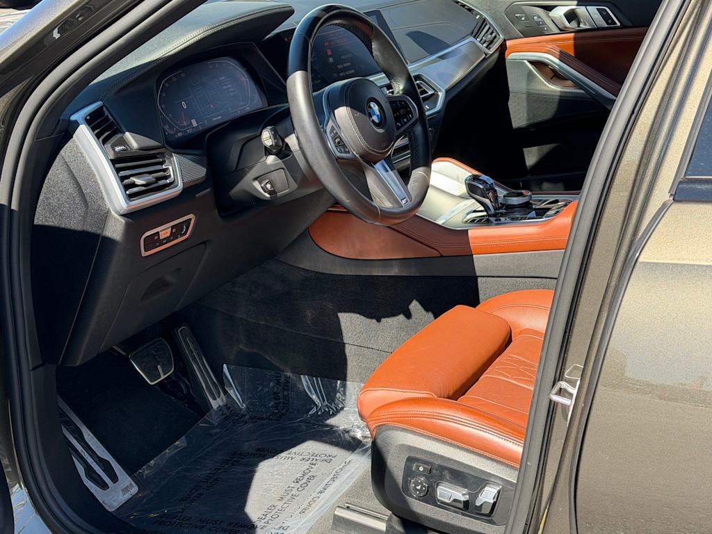 Thumbnail: 2022 BMW X6 - 21