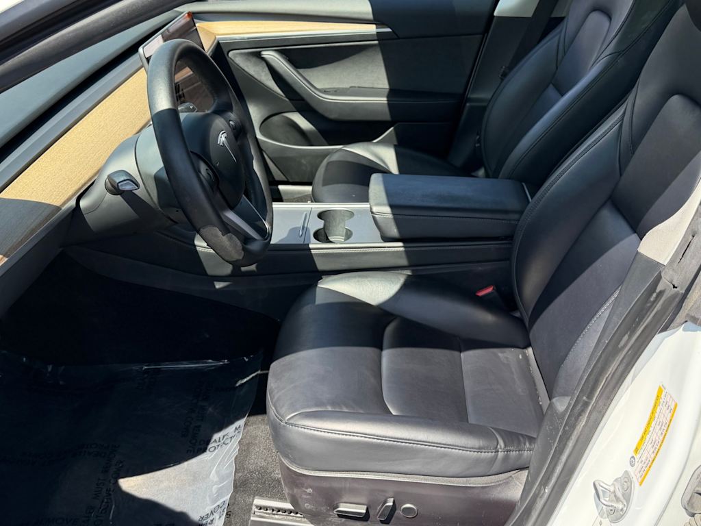 Thumbnail: 2023 Tesla Model 3 - 10