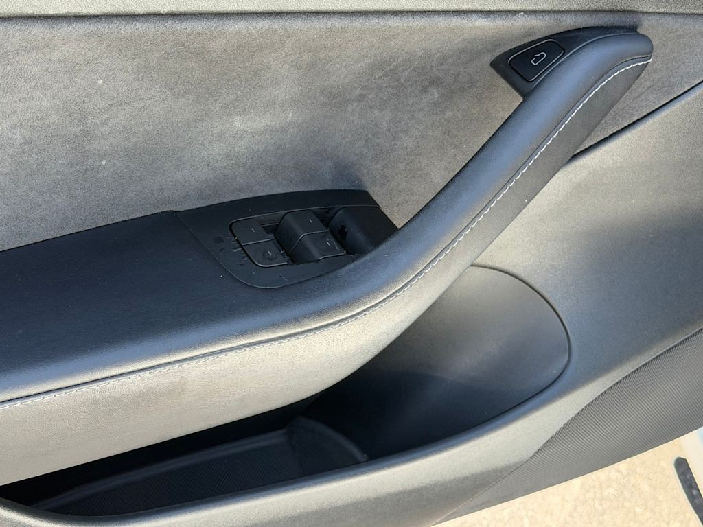Thumbnail: 2023 Tesla Model 3 - 20