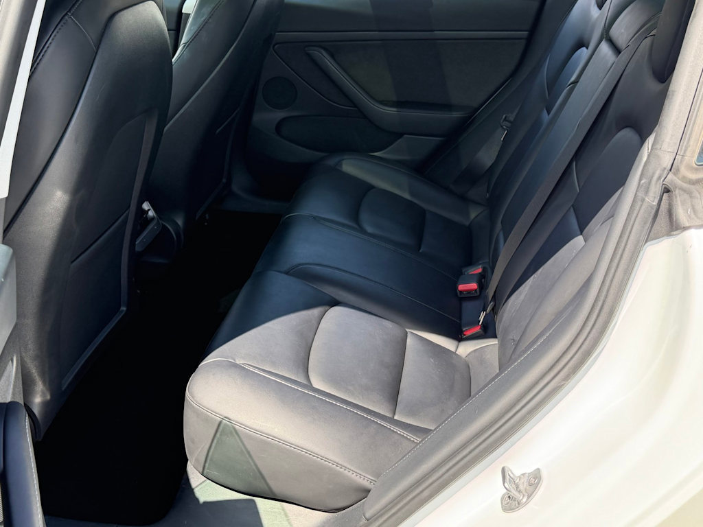 Thumbnail: 2023 Tesla Model 3 - 11