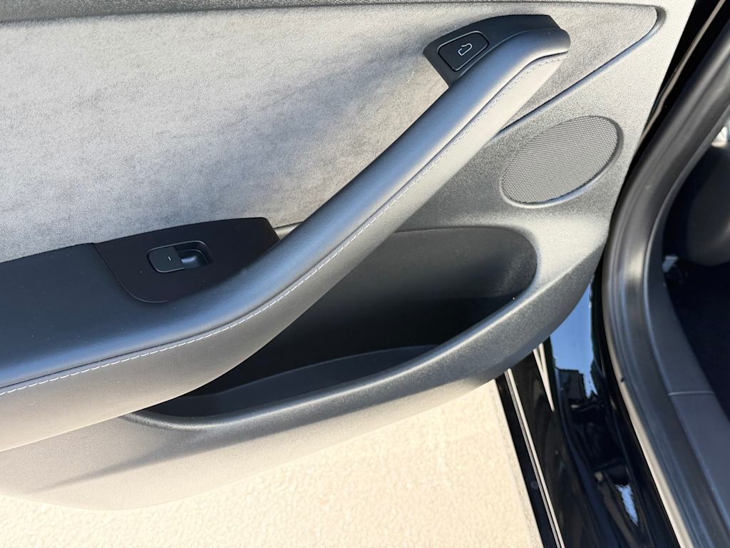 Thumbnail: 2023 Tesla Model 3 - 24